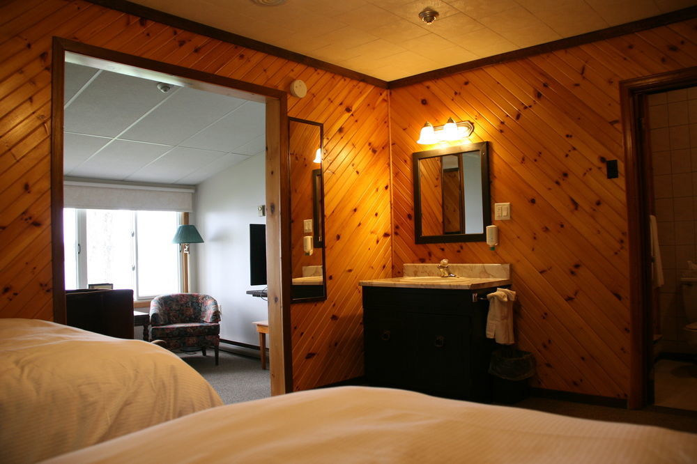 Beachwood Resort Deer Bay Extérieur photo