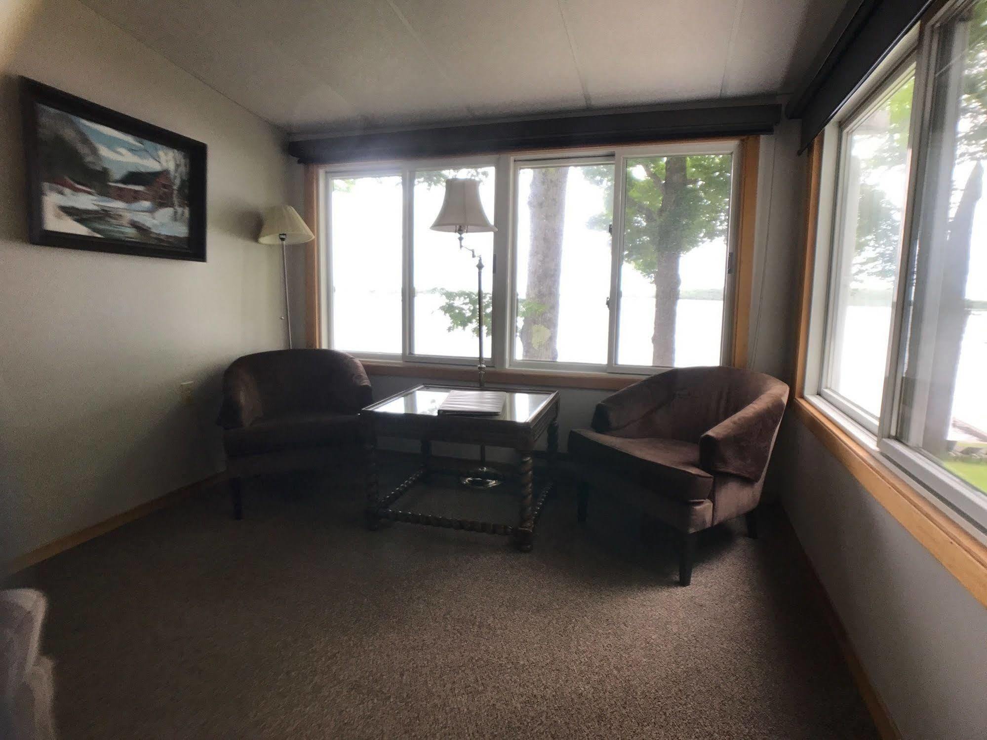 Beachwood Resort Deer Bay Extérieur photo